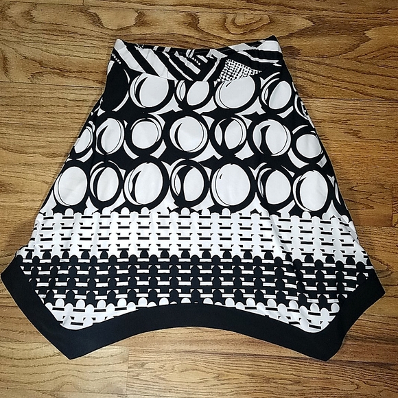 Joseph Ribkoff abstract print skirt - Picture 7 of 7